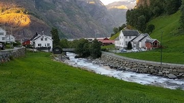 /أمن جعل الأرض قرارا /مقطع قران قصير تلاوة خاشعة من روائع الشيخ احمد النفيس