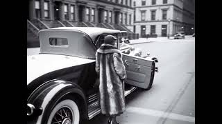 REFRAME — See the moment differently / Harlem Elegance  1932