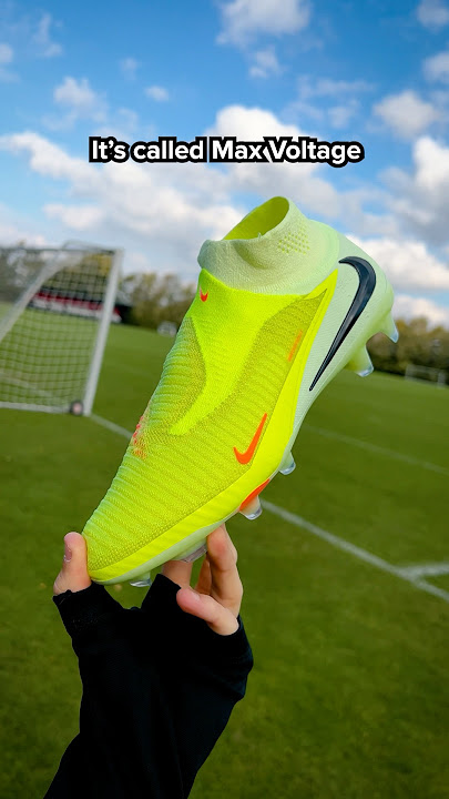 Unboxing Nike’s new FRESH boots