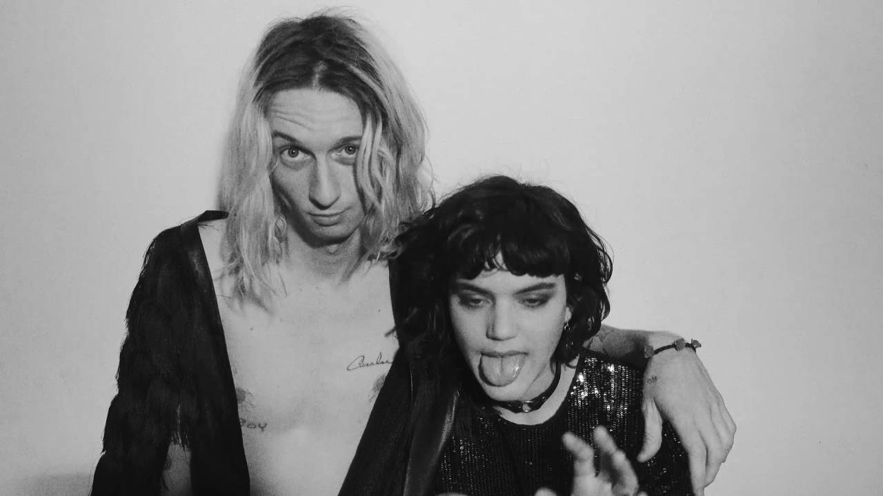 DNA Magazine | ISSUE 8 | DO YOU HEAR ME?