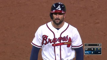 SF@ATL: Markakis serves an RBI single to left