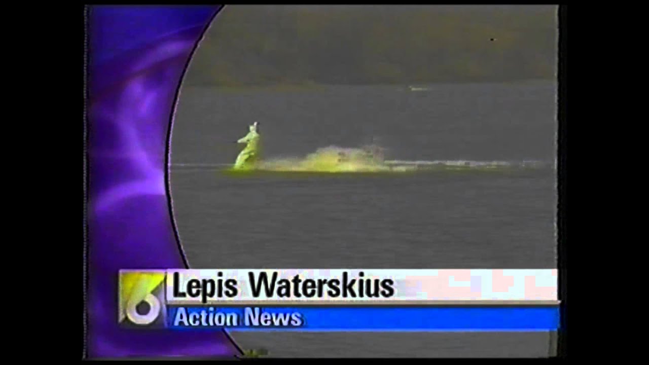 News Blooper: Water Skiing Rabbit - YouTube