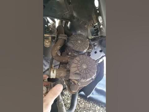 Toyota Tundra 2010 4.6 V8 - YouTube
