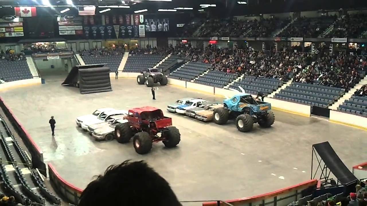Monster Jam regina sport bike frestyle YouTube