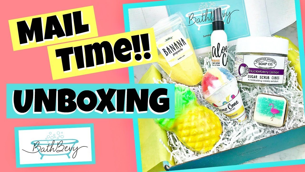 BATH BEVY SUBSCRIPTION BOX - July 2018 Unboxing "SUMMER SWEETS" *Pineapple Bath Bomb, Sugar Scrub