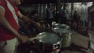 El Pachon Tocandose Una Rola En Las Tarolas