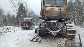 Бульдог Т-130 Сборка борт-редуктора зимой в лесу...