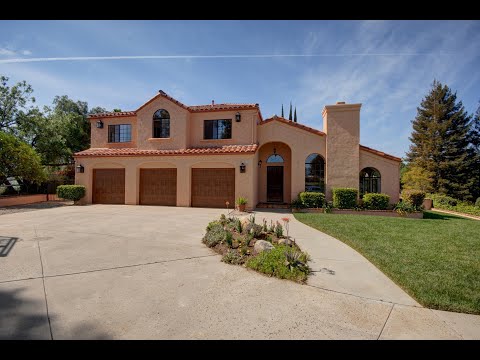 1076 Serenidad Place, Oak View, CA home video tour