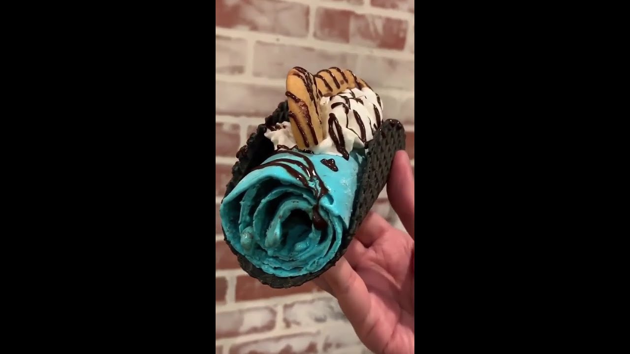 Rolled Ice Cream Taco توالت آيس كريم تاكو YouTube