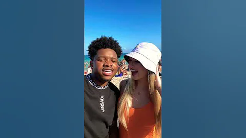 A RANDOM GIRL KISSED ME ON THE BEACH 🤯😱 #shorts
