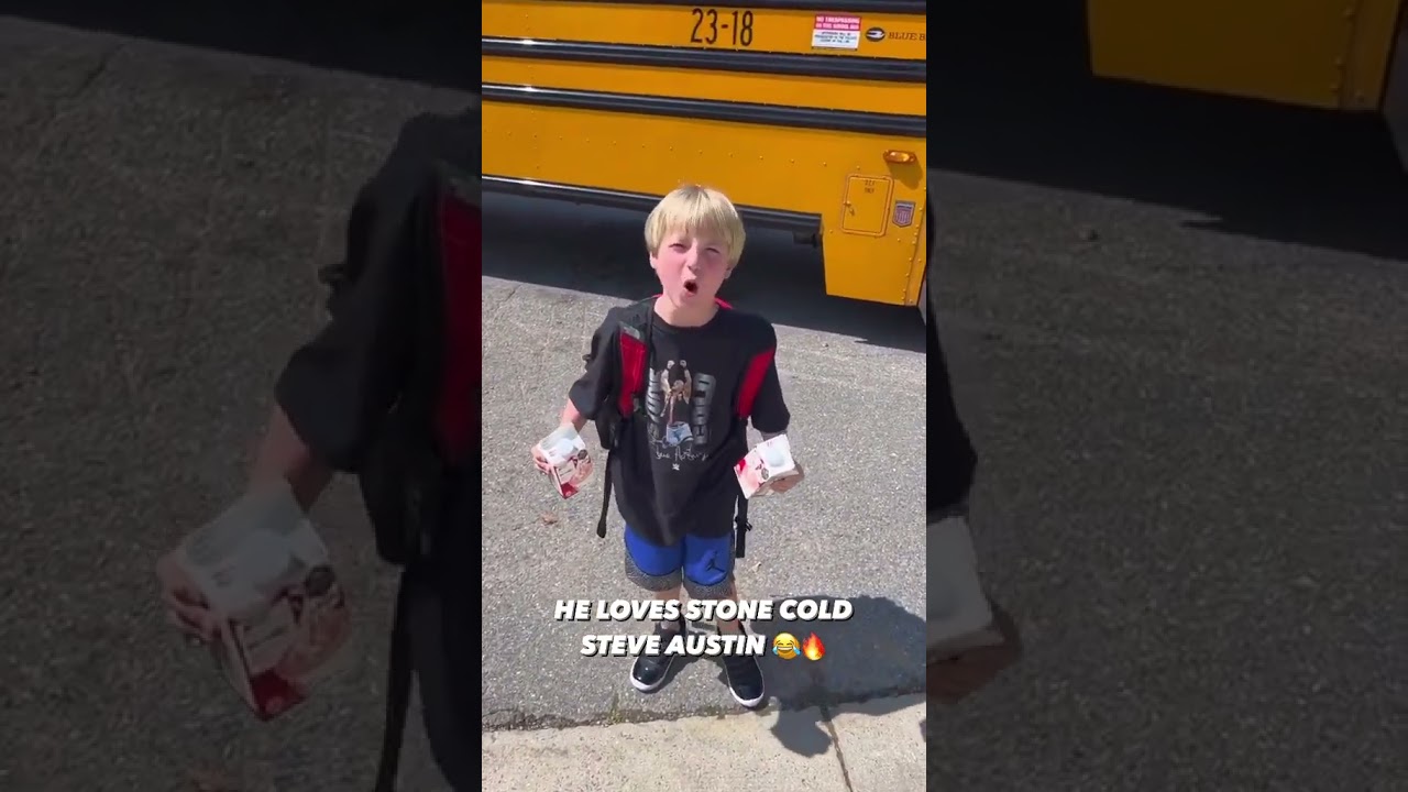 The biggest Stone Cold Steve Austin fan 💪😈 (via @ro_knows_wrestling) #shorts