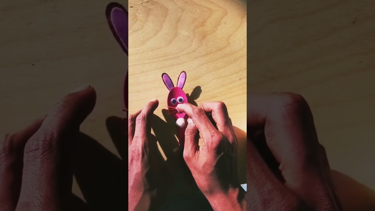 How to make a cute bunny using wooden spoon? 