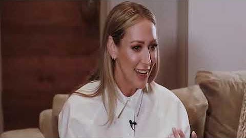 Steps - Behind the scenes of What The Future Holds Tour 2021