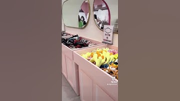 uniforms at lotte world 💕