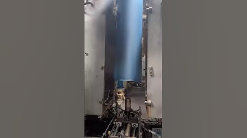 The process of workers making plastic buckets using machines in the factory.#shorts #machine