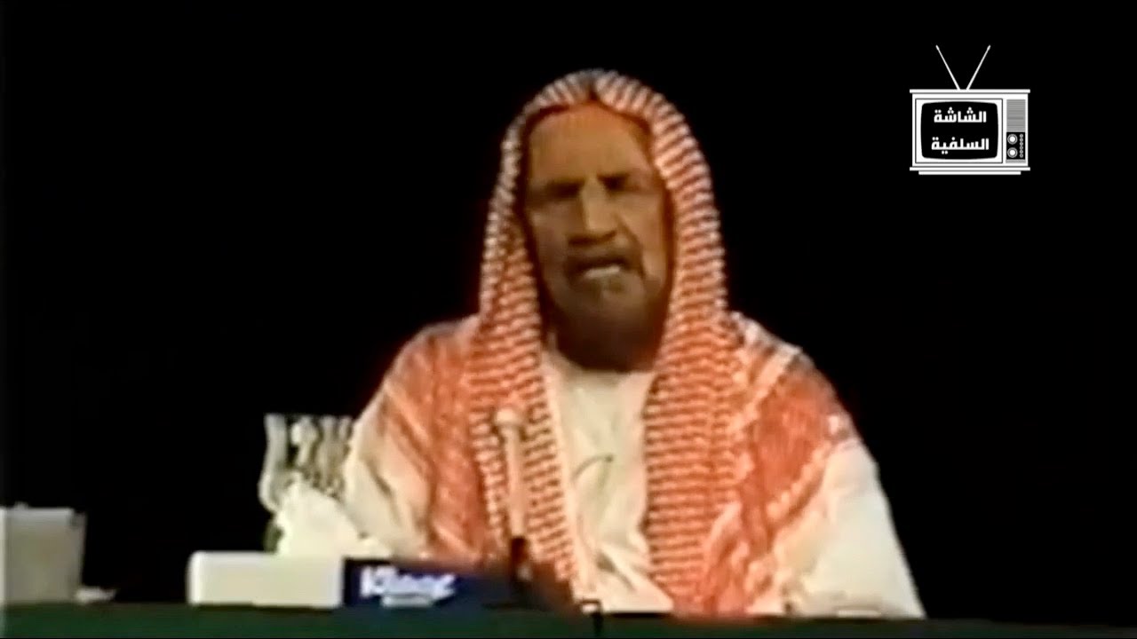 حكم الأكل أثناء أو بعد أذان الفجر | هل وقت الإمساك قبل الأذان ؟ الشيخ ابن باز