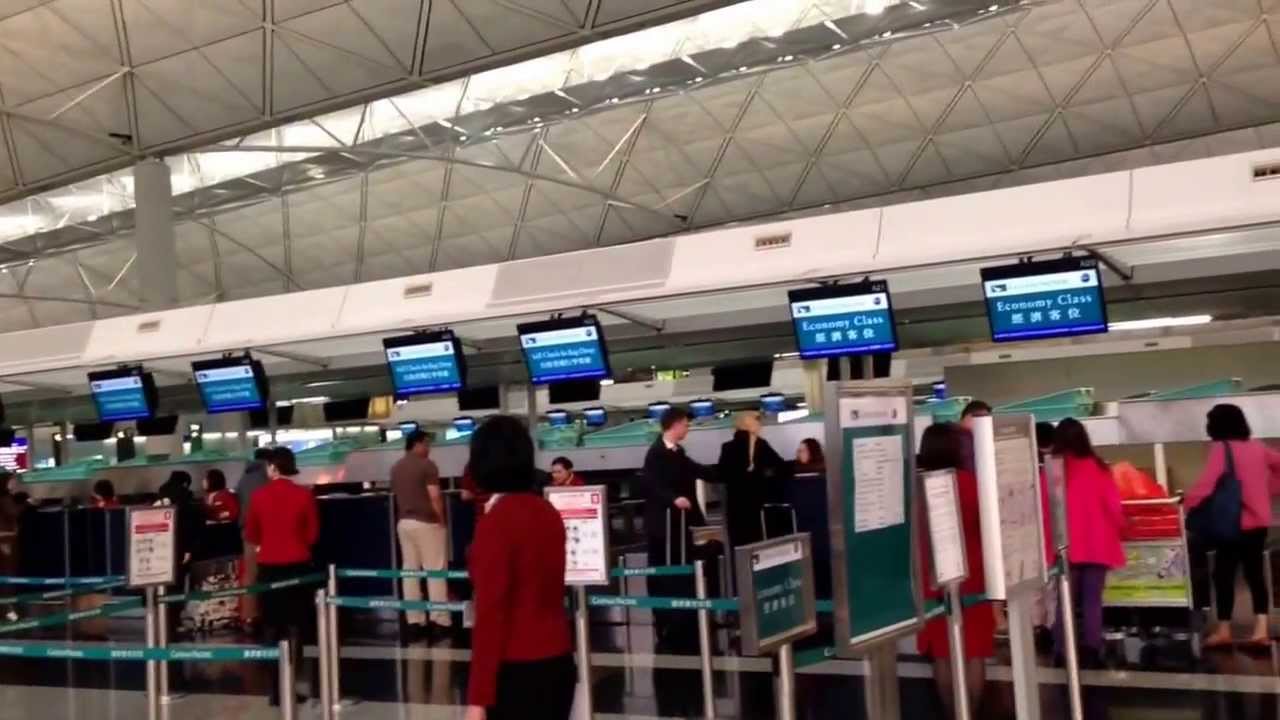 Checkin Cathay Pacific Airline in Hong Kong International