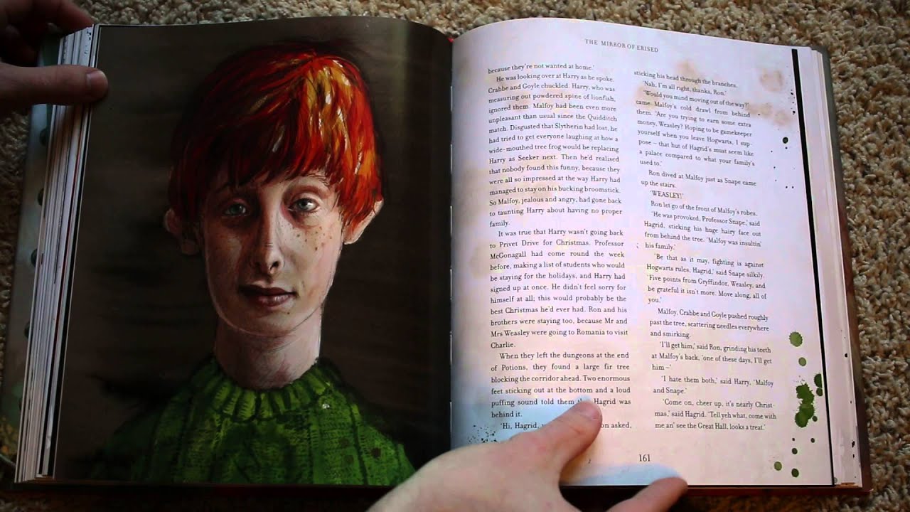 Flipping Through The Harry Potter Illustrated Edition 