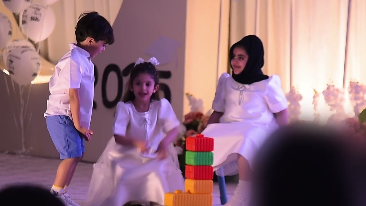 حفل تخرج أطفال روضة رياض الرسالة الاهلية تحت عنوان (بحقوقي امضي ) لعام 2025 ألف مبروك تخرج أبطالنا 🎓