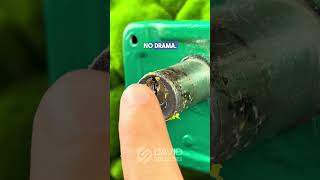 Broken key stuck in the lock? Try this quick saveOut in seconds #LocksmithHack #QuickFix #SmartTrick