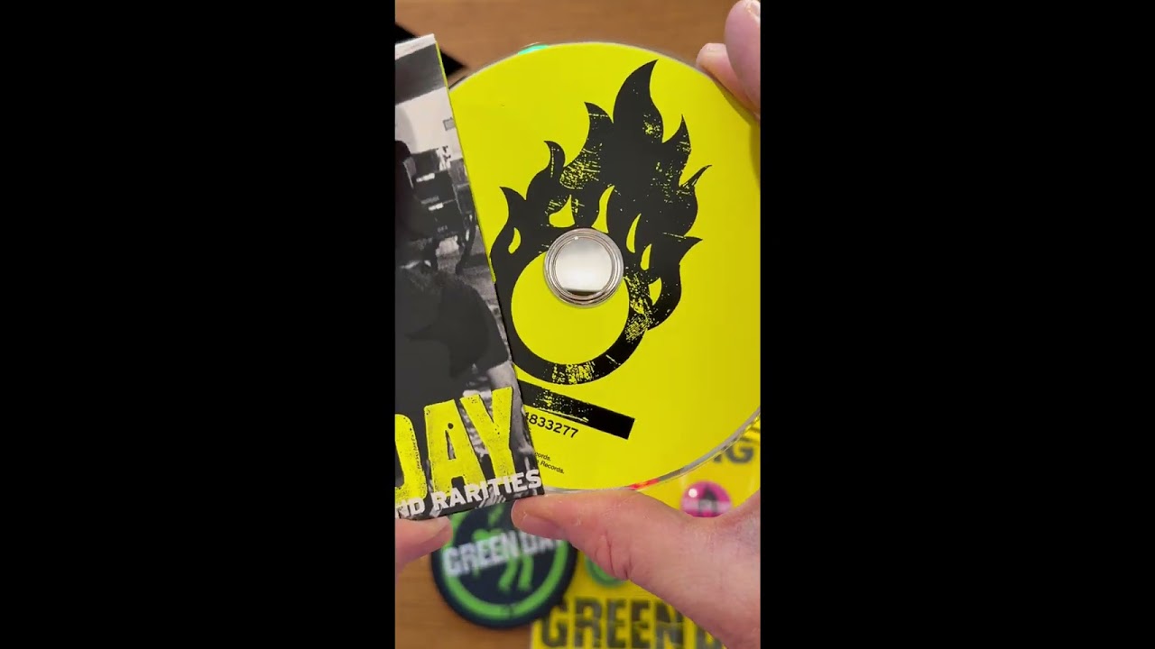 Green Day's Warning 25th Anniversary Box Set Unboxing