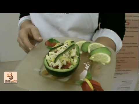 Video: Insalata Di Mozzarella E Avocado