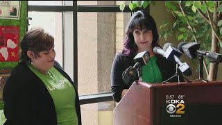 Kidney Recipient From Viral Video Reunited With Donor At Organ Transplant Ceremony