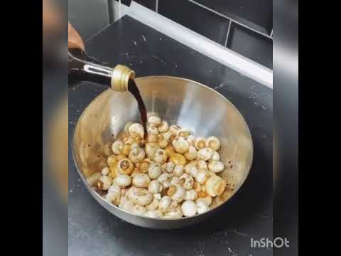 Video: Champignons Gebakken In Zure Room Met Kaas