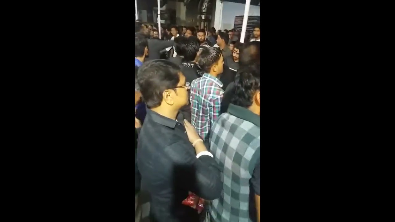 Meesam Meeruthi live Noha at Roza e Imam Hussain as Hussain Tekri  India