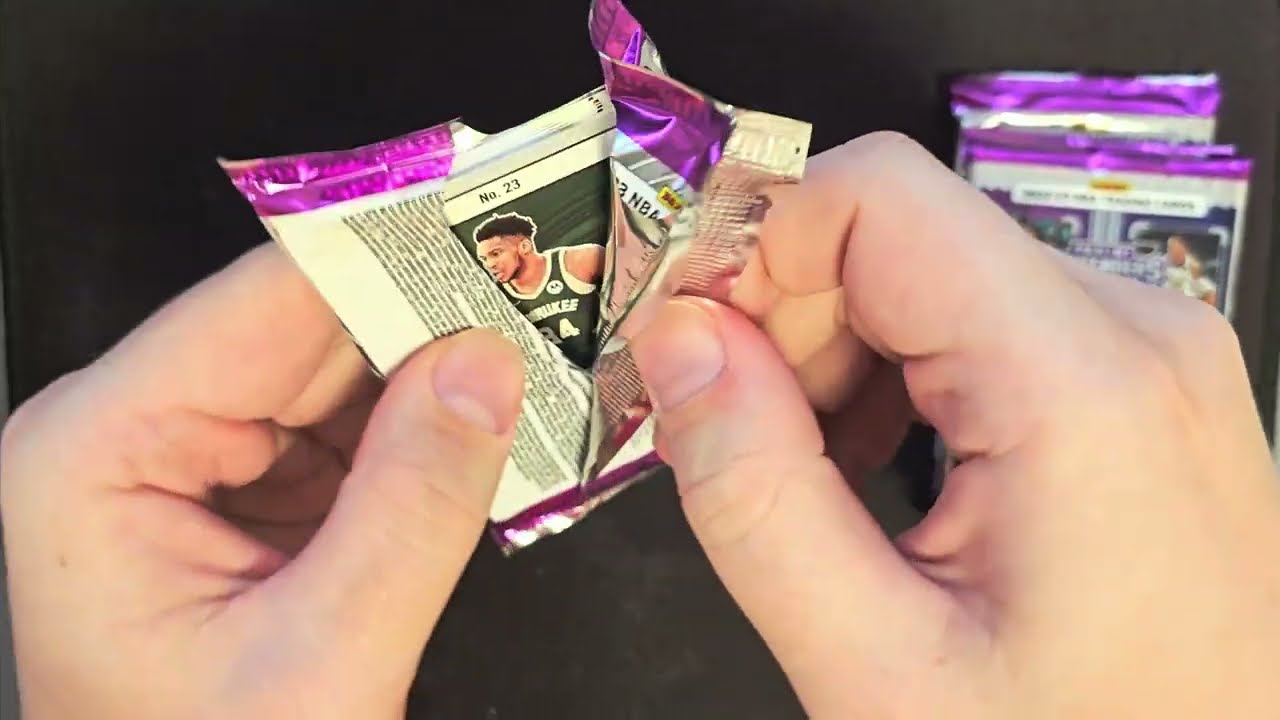 Nice! 2022-23 Panini Contenders Basketball Blaster Box Avamine!