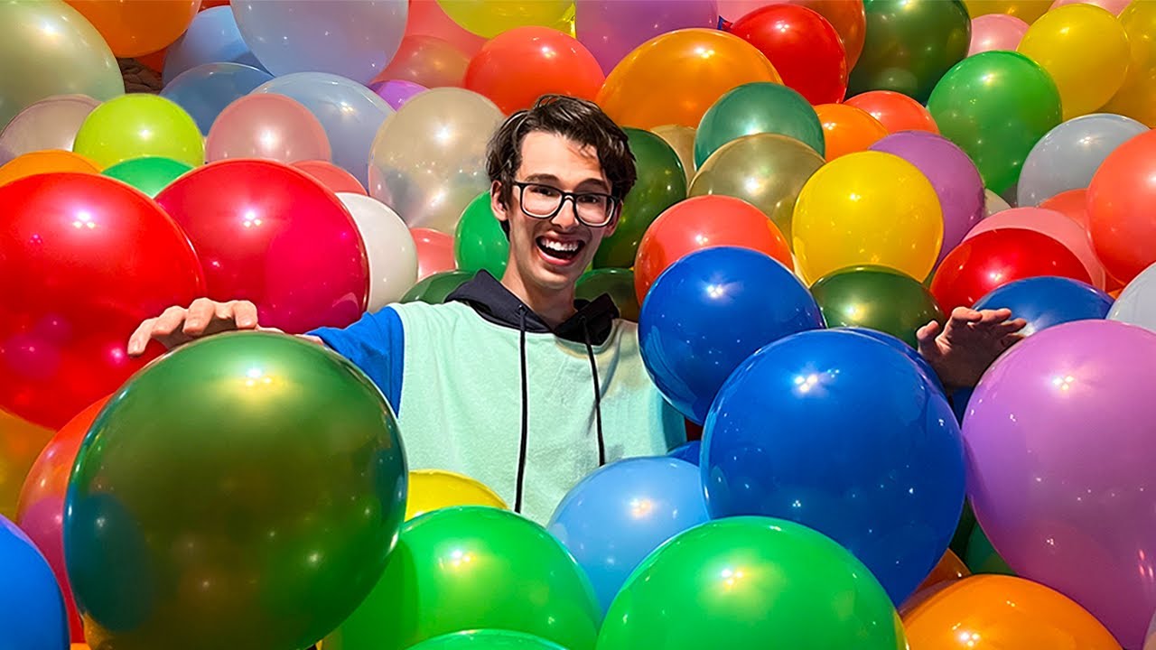 I Filled An Entire Room with Balloons!