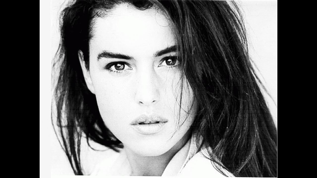 Eros Ramazzotti - Un' altra te (english lyrics) - Monica Bellucci... preciosa por siempre... Eros Ramazzotti - Un' altra te (english lyrics) - Monica Bellucci... preciosa por siempre...