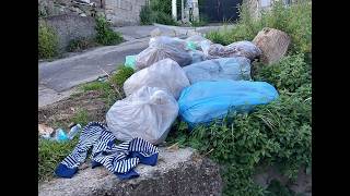 Riceviamo e pubblichiamo. Solito scempio in Via Bartolomeo Impagliazzo a Forio. Qualche videocamera?