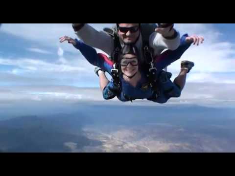 Katie Ward SKYDIVES!!!