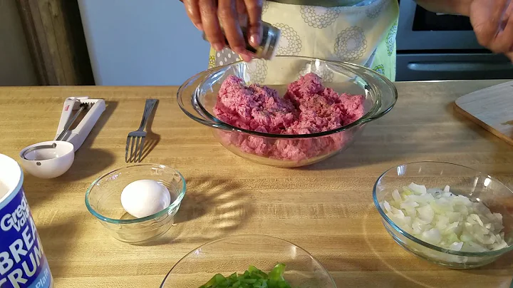 Making Homestyle Spaghetti & meatballs - Part 1