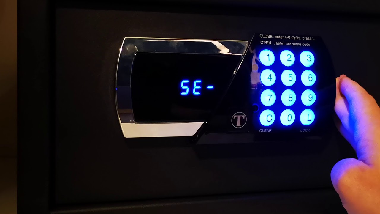 ACHTUNG !!!! HOTEL SAFE MIT MAINCODE LEICHT ZU ÖFFNEN !!!! UNSICHER