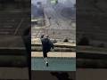 ¡Y así es como se usa una piscina en Grand Theft Auto! 😂 #GTA #GTAOnline #FunnyMoments #Streamer