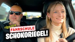 ZWEI PACKUNGEN SCHOKORIEGEL! • Fahrstunde mit Lara