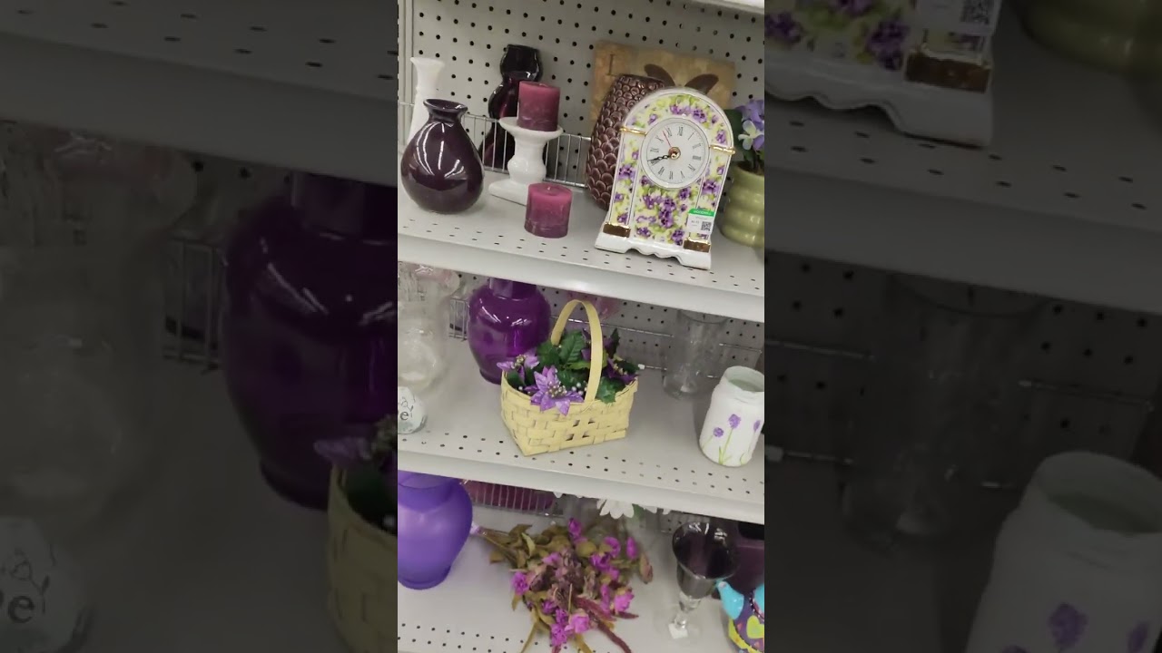 Buscando jarrón… y que creen?? 🤔🔮