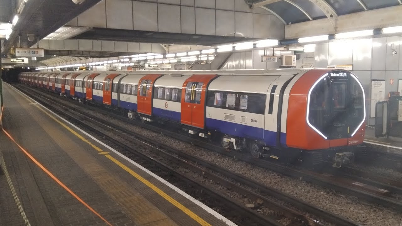 (2,900 Subs) - Piccadilly Line - New 2024 Stock Train - (701) - (38004) - on Test Run - 18/01/2026