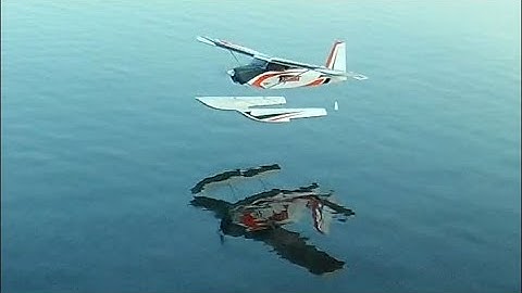 Durafly Tundra V2 on floats