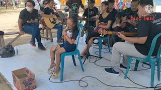 Lungo'o ✓ Inez menyumbang lagu di pantai Soge Pacitan