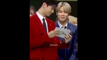 Jimin face when he realize that eunwoo caught him peeking he sock and shy at the same time 😂😂