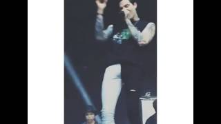 The Neighbourhood   Let It Go 1 @ Vancouver, 21 06 14