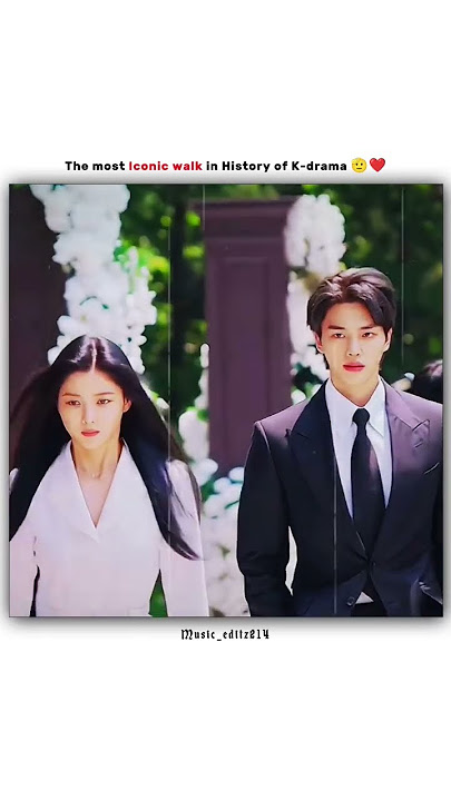 The most iconic walk of K-drama history 🥶💗 | kaayi | whatsapp status | #shorts #kdrama #trending
