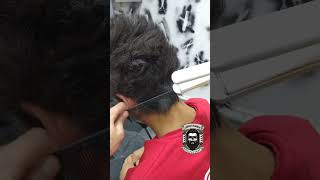 Əmrah Eyvazov. Unique BarBerShopda keratin effekti Resimi