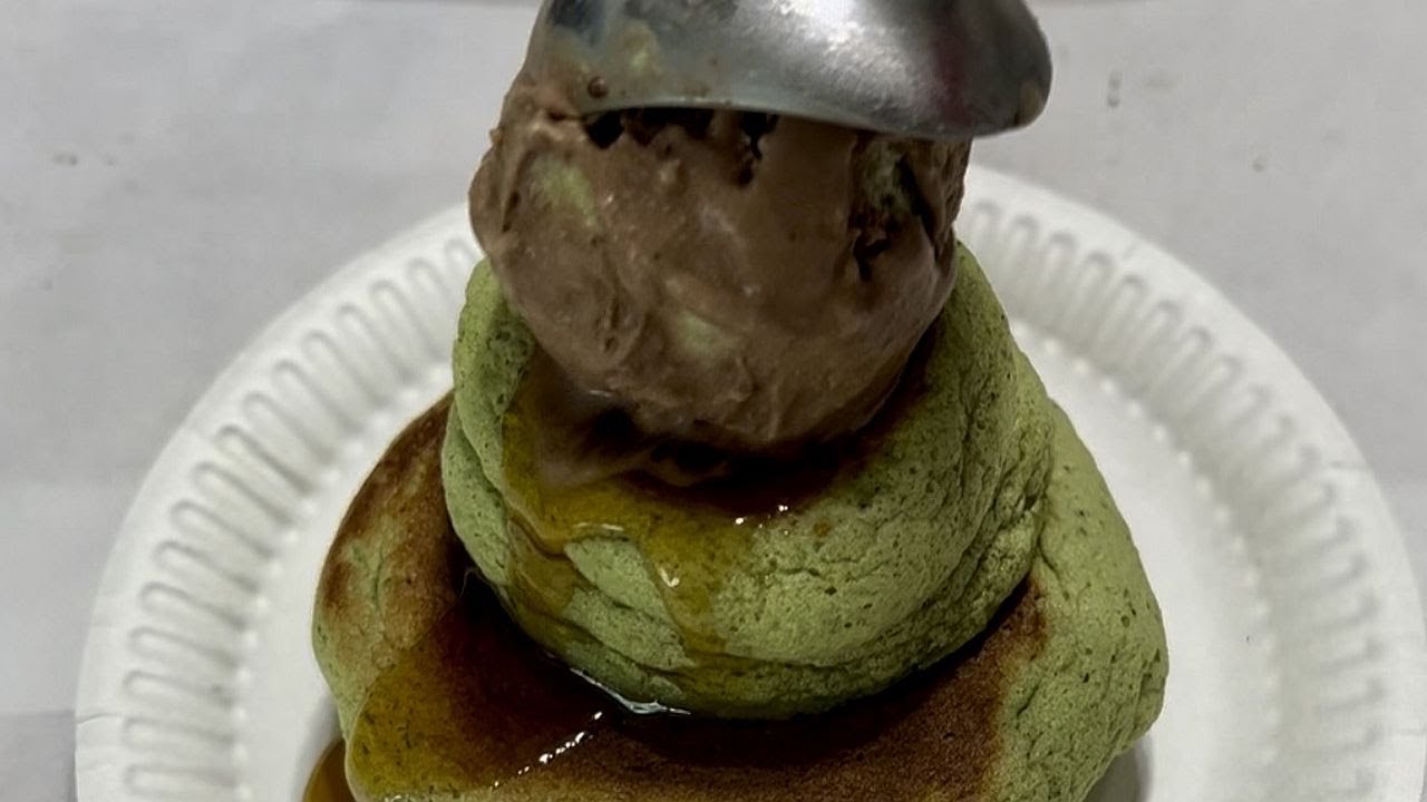 Matcha Soufflé Pancakes
