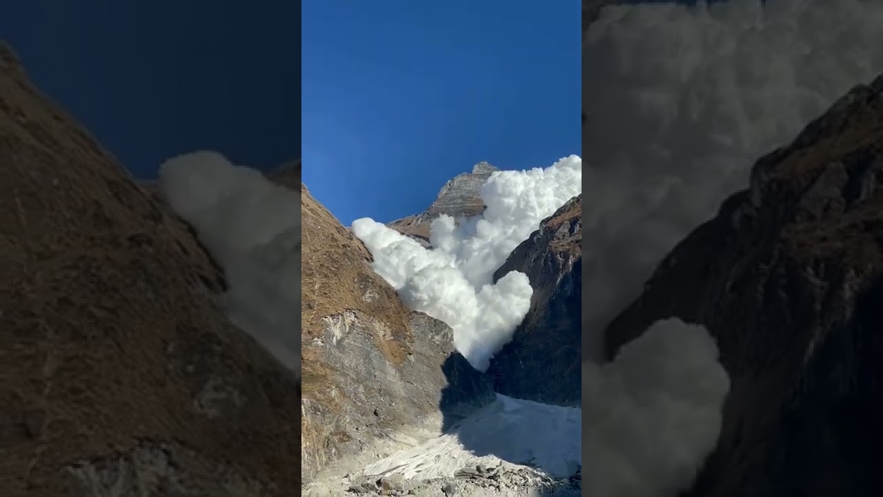 Kapuche Glacier Lake, Nepal 🇳🇵