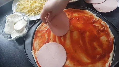 Si te bejm pica n shtpi| Receta hap pas hapi e bru...