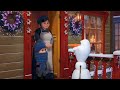 Frozen - Le avventure di Olaf | Clip dal Film | Olaf va alla ricerca di tradizioni con Sven